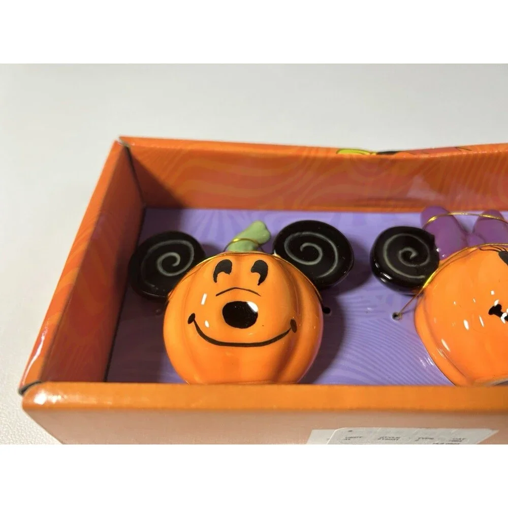 Disney Mickey Minnie Mouse Halloween Jack OLantern Ceramic Salt & Pepper Shakers